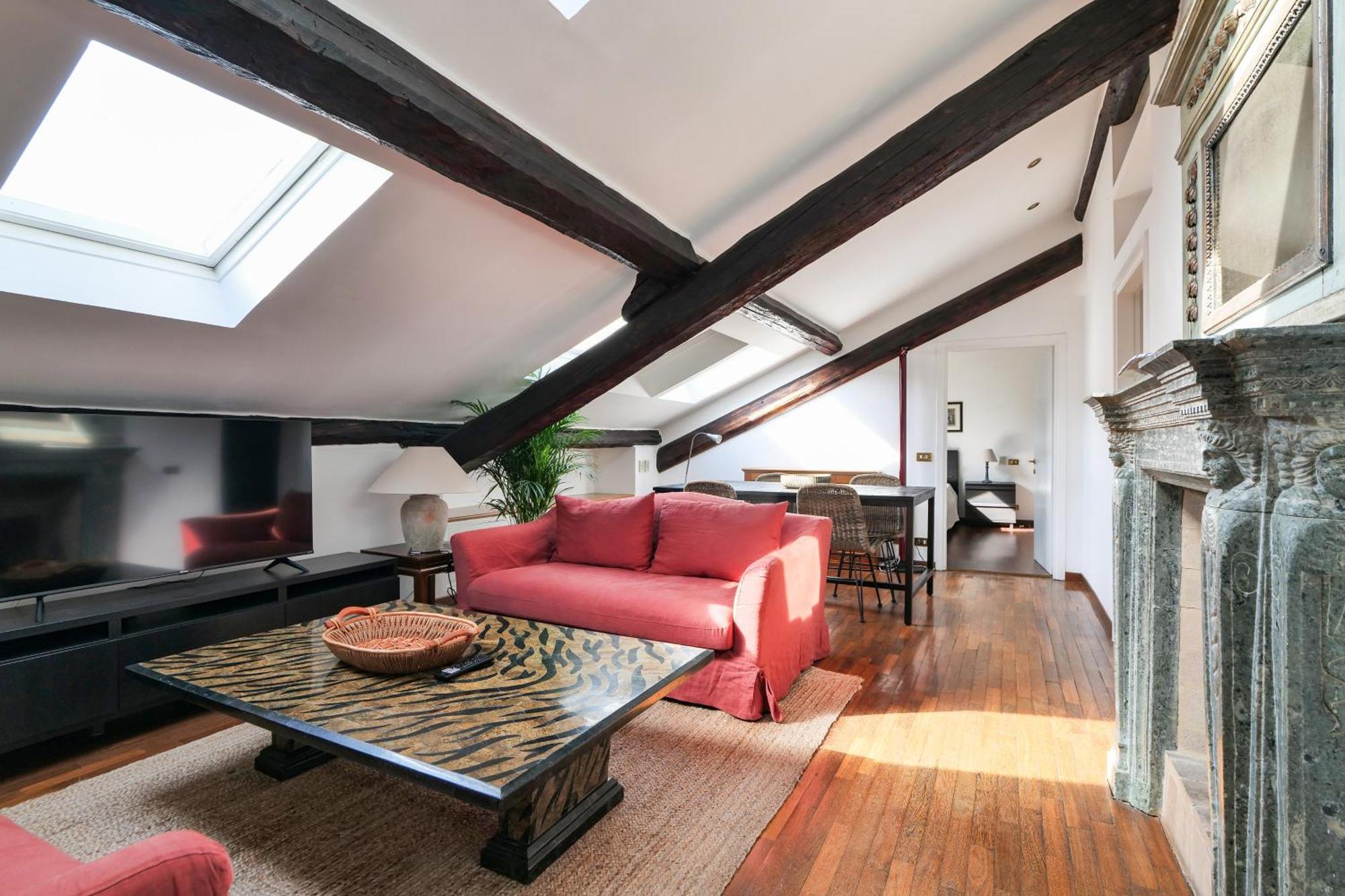 Апартаменты Elegant P.Venezia Attic Милан Экстерьер фото